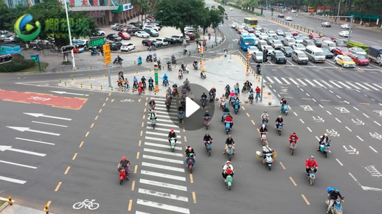 捎話上兩會 | 上牌慢？管理亂？海口電動車出行這些事 市民有話說