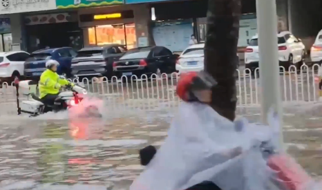 捎話上兩會 | 治理城市內(nèi)澇、加強雨天交通疏導……?？谑忻衽芜@些問題獲關注